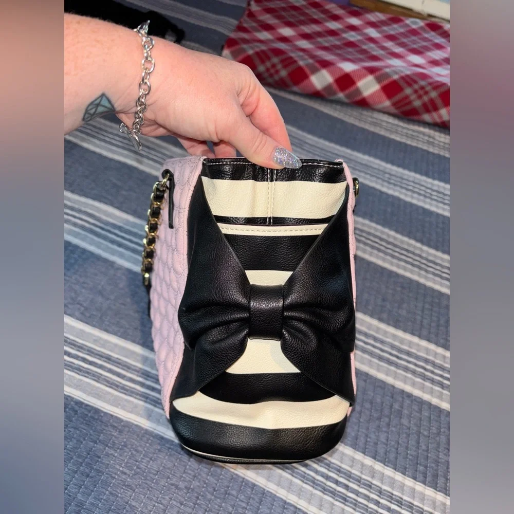 Betsey Johnson Black and Pink tote bag - Picture 3 of 8